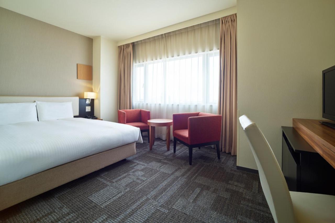 Mitsui Garden Hotel Тиба Экстерьер фото