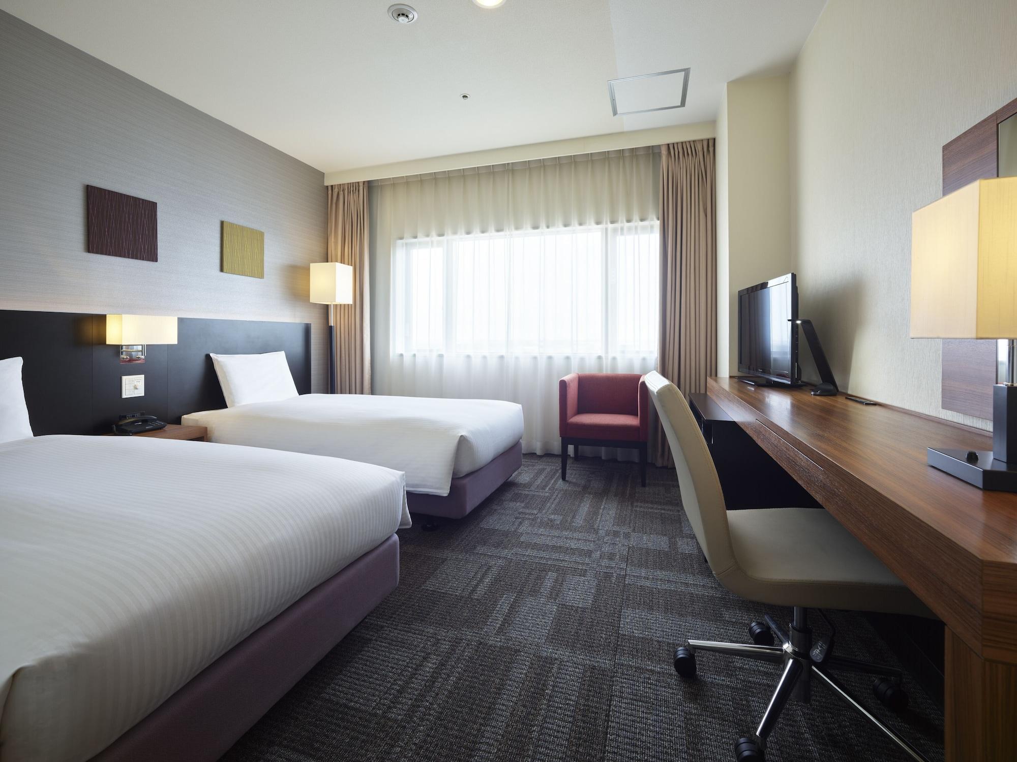 Mitsui Garden Hotel Тиба Экстерьер фото