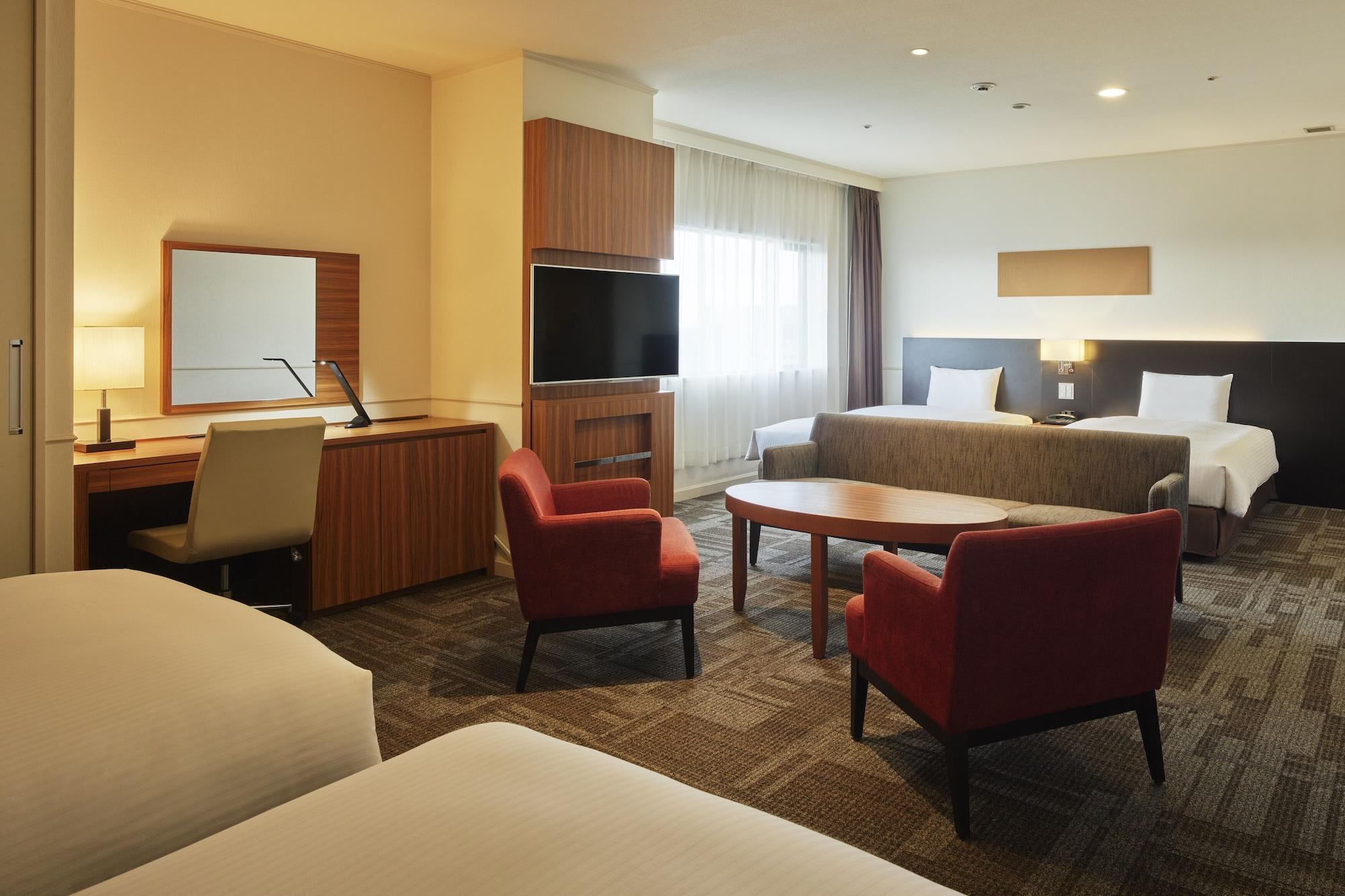 Mitsui Garden Hotel Тиба Экстерьер фото
